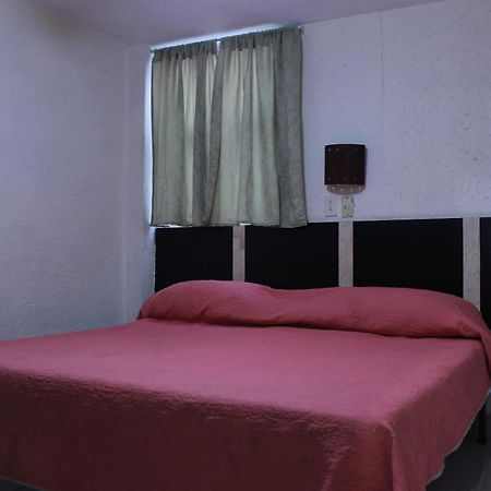 Hotel Plaza Aleman Leon Ruang foto